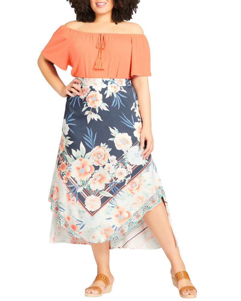 Plus size model wearing  by Avenue | Dia&Co | dia_product_style_image_id:187489